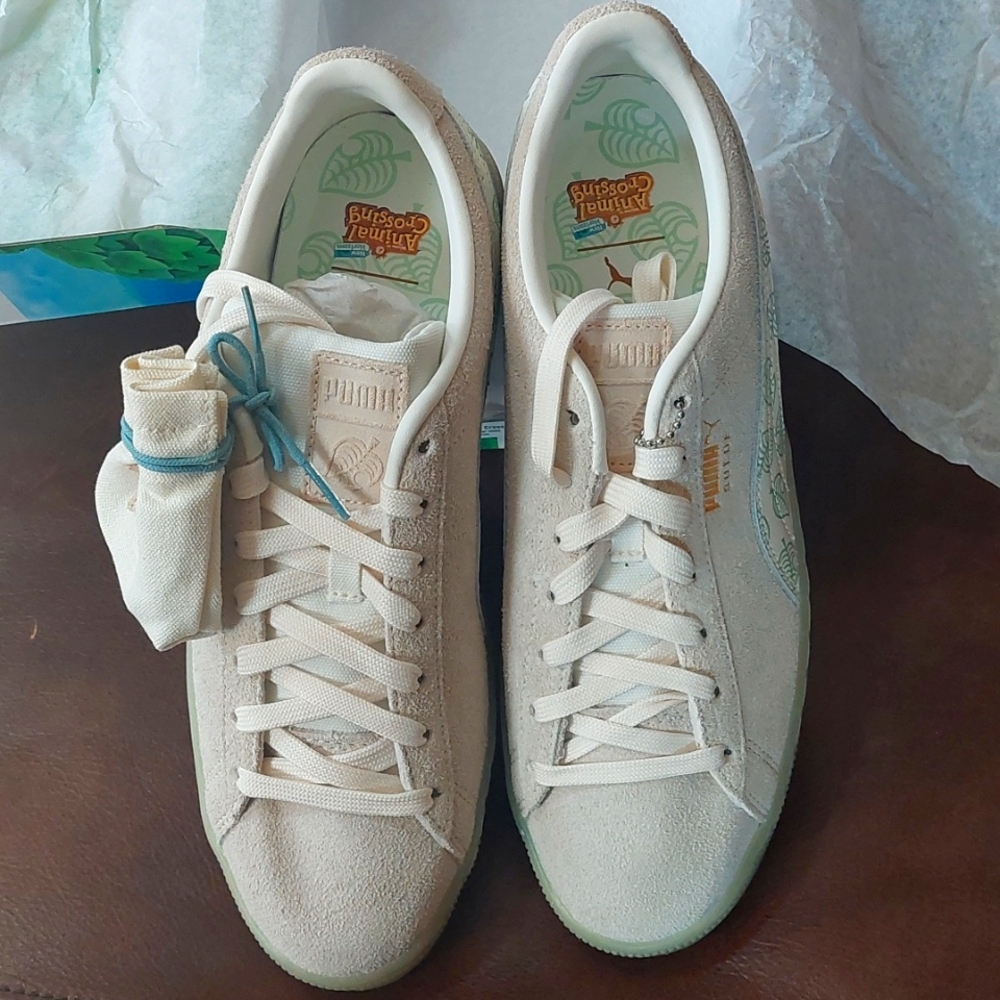 Men's New Horizon Animal Crossing Size 9, Whisper White Sneakers